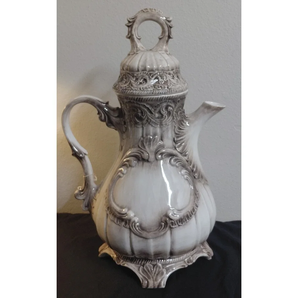 Capodimonte massive vintage